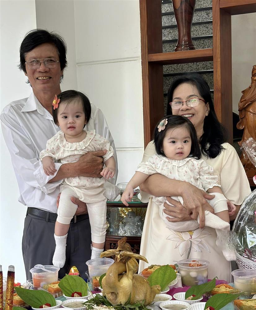 Tin showbiz Việt ngày 22/12: Phùng Ngọc Huy say bên tình tin đồn-13