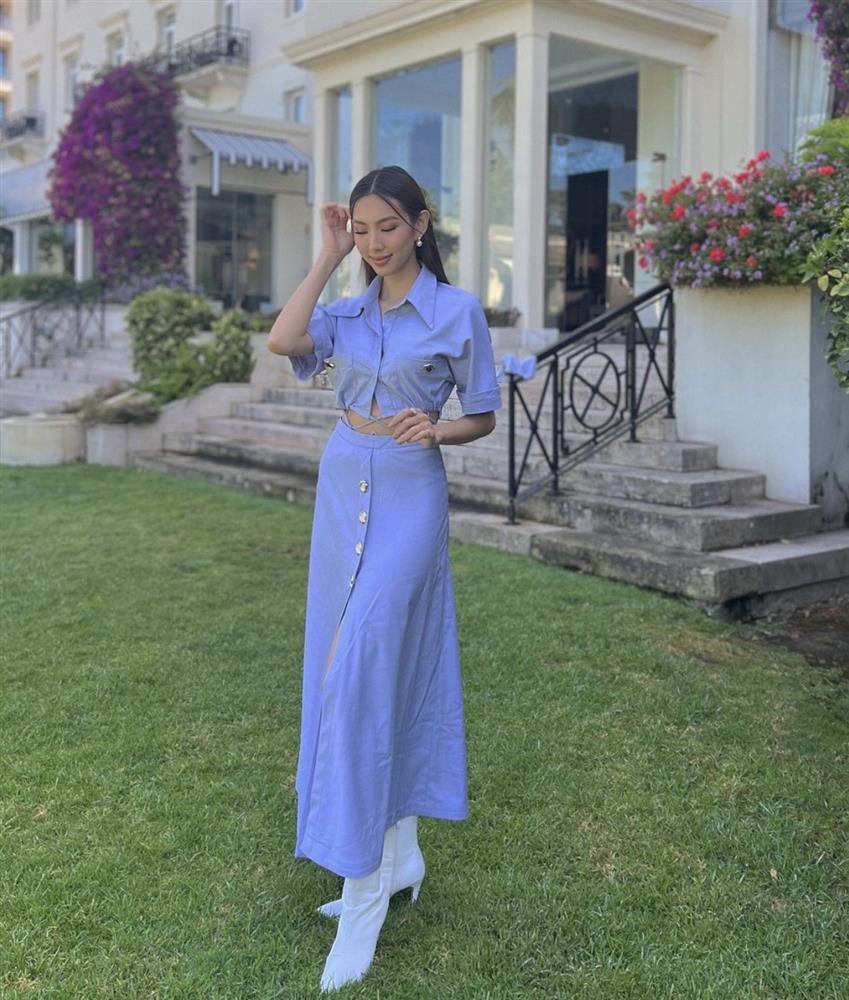 Hoa hậu Thuỳ Tiên chuộng kiểu mix đồ khoe eo gợi cảm-4