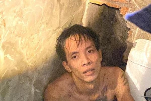 Trộm trốn công an nhưng phải... nhờ công an giải cứu khỏi lỗ thông hơi-2
