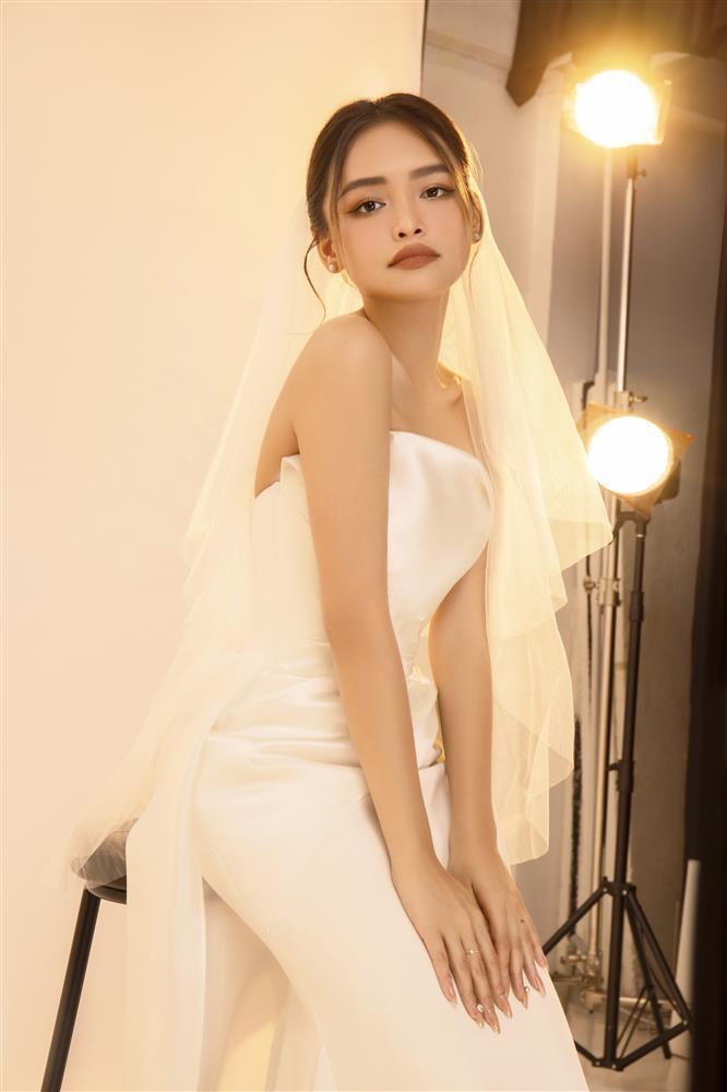 Hot girl Linda  Tôi chẳng có gì để đàn ông lợi dụng nhưng họ cứ nghĩ tôi  đẹp chắc nhiều tiền