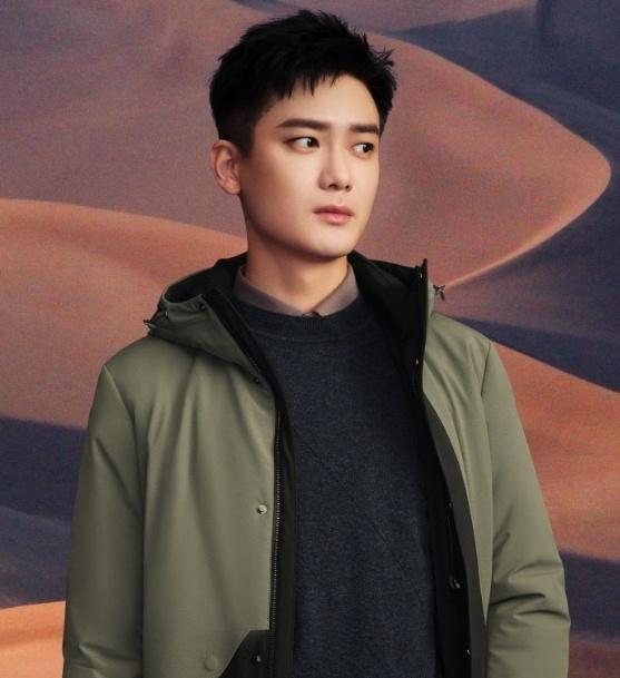 Khổng Tuyết Nhi bị chế giễu vì không biết ăn trứng cá muối-3