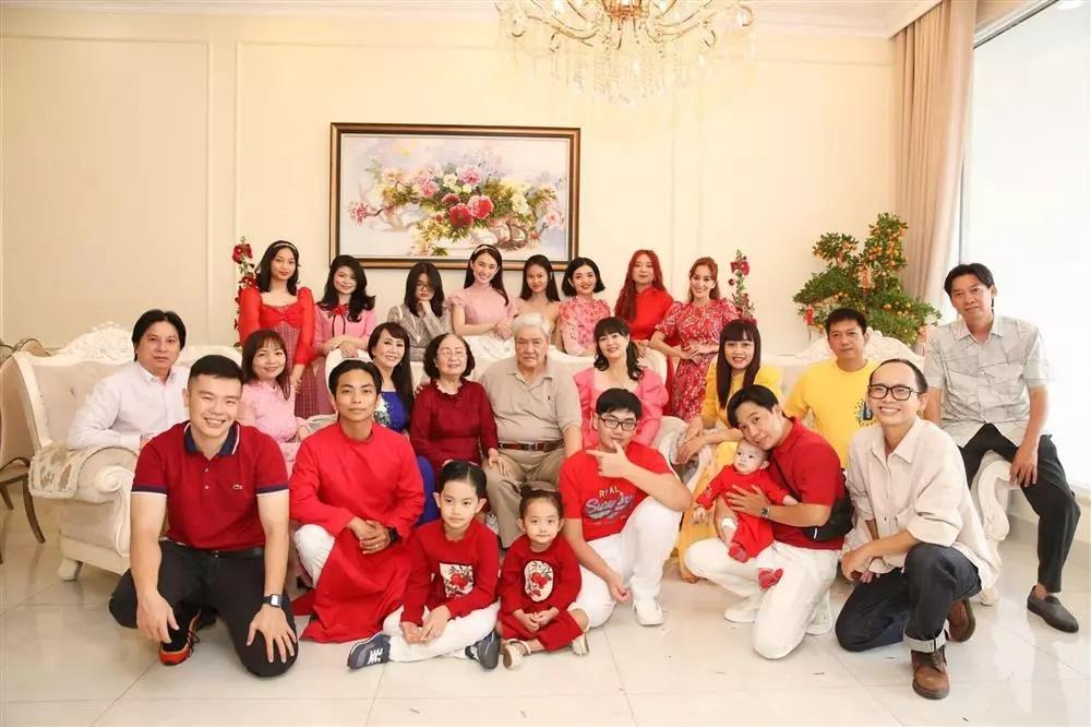 Chị họ từng bị hiểu nhầm gây chú ý trong đám cưới Phan Hiển-10