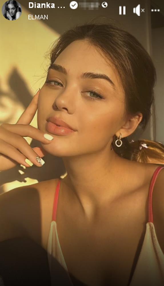 Vợ Bùi Tiến Dũng chơi lớn, show cận ảnh mẹ đẹp, con bụ bẫm-1