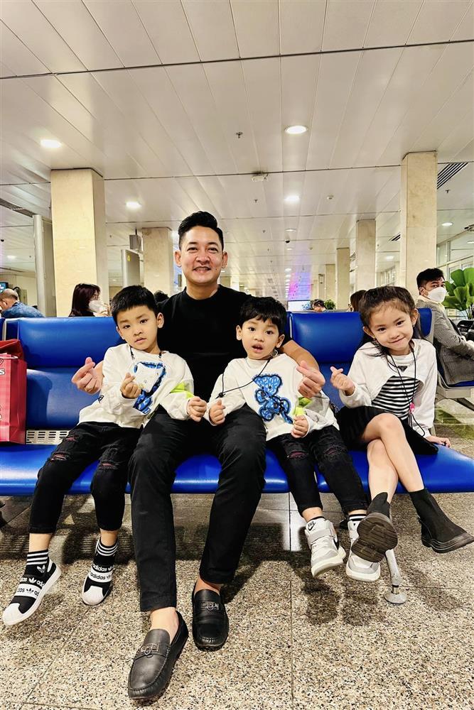 Tin showbiz Việt ngày 23/12: Tú Vi bức xúc khi bị chê sửa nát mặt-9