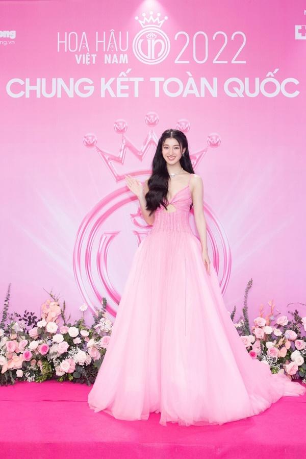 Đỗ Thị Hà sáng nhất thảm đỏ giữa dàn mỹ nhân khoe chân-1