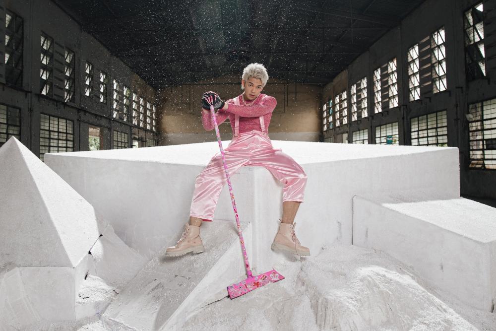 Lý do khiến Mai Âm Nhạc không thể sờ bụng 6 múi của Trọng Hiếu-1