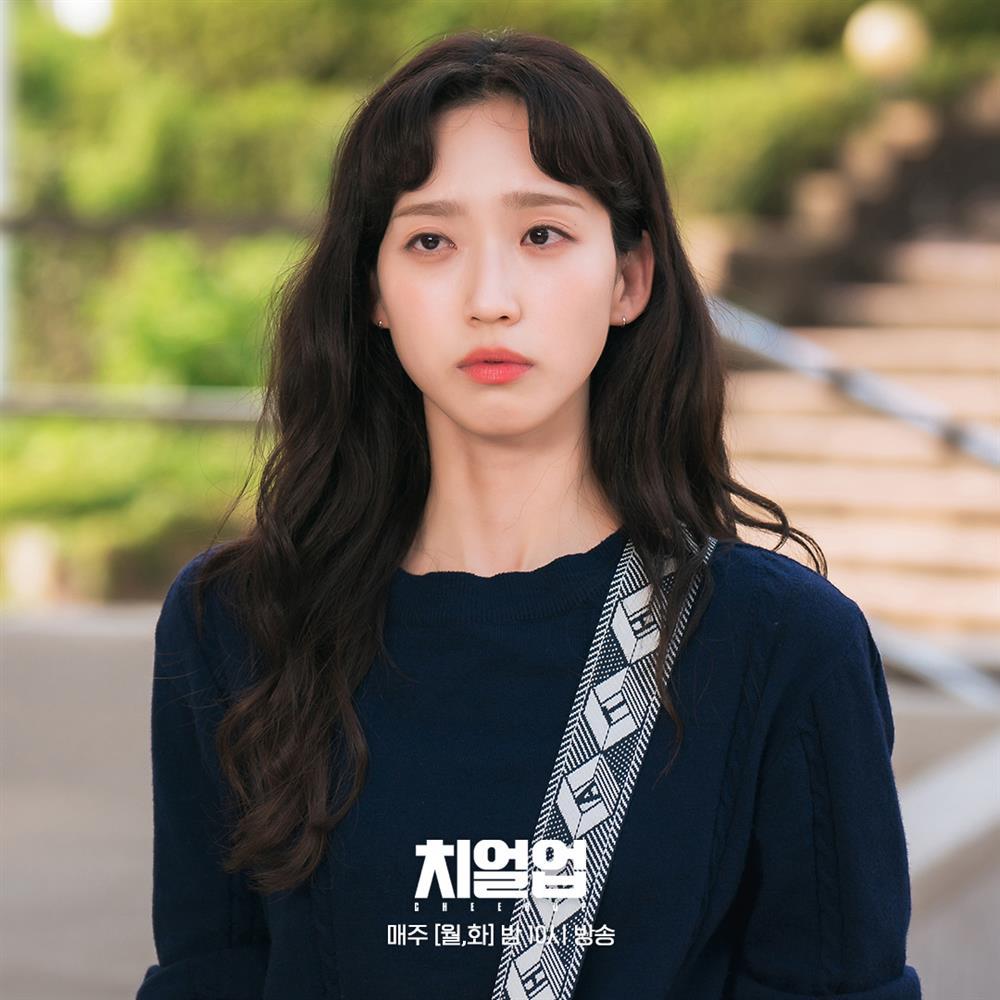 Dàn nữ chính phất lên nhờ những vai diễn nghèo khổ trong năm 2022-10