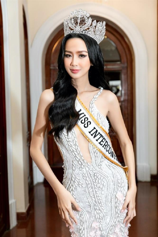 Tranh cãi Bảo Ngọc đội vương miện tại Hoa hậu Việt Nam 2022-6