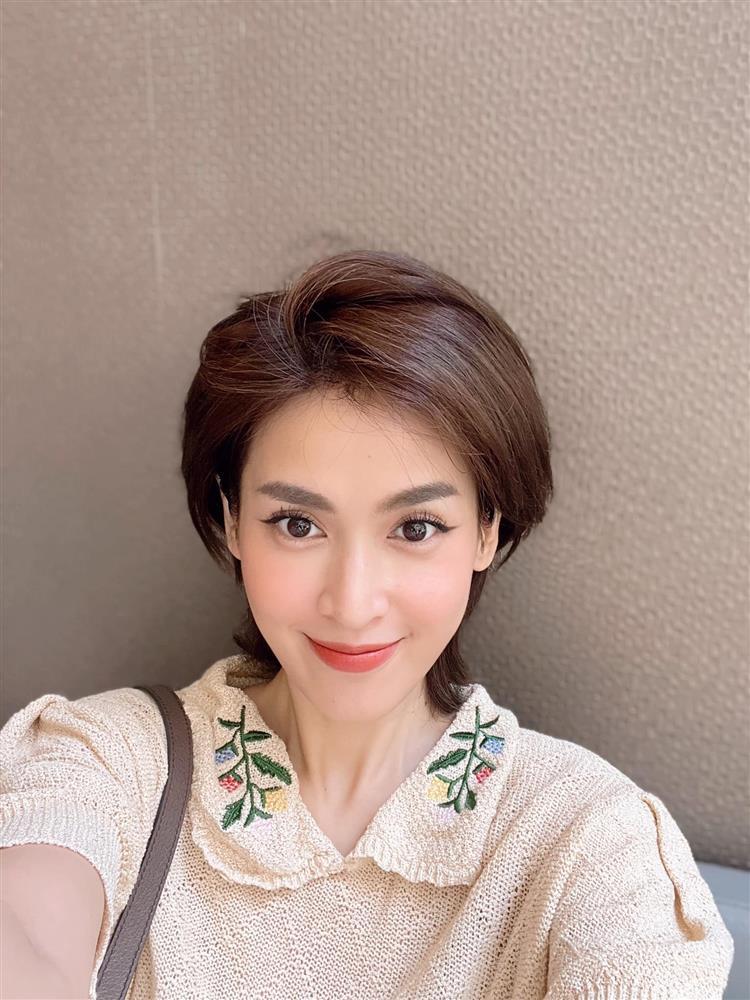 Tin showbiz Việt ngày 24/12: Phương Linh hiếm hoi nói về bạn trai-10