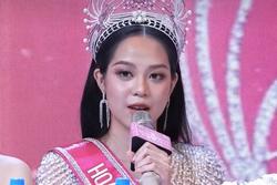 Tân Hoa hậu Việt Nam Thanh Thủy nói tiếng Anh ấp úng