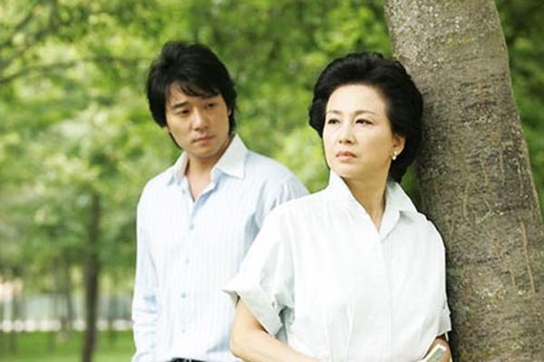 Góp hơn 1 tỷ mua nhà, con rể không cho tôi cùng đứng tên sổ đỏ-1