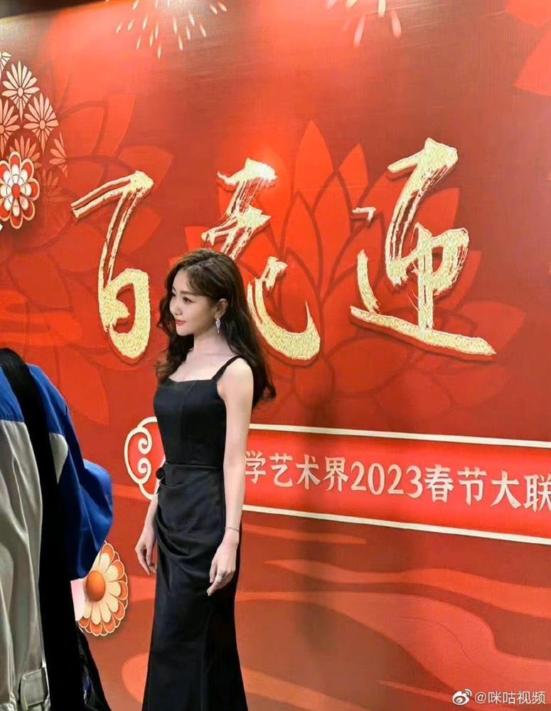 Dương Dung tuổi 41 đẹp chấp CAM thường, tưởng diễn viên 9X-3