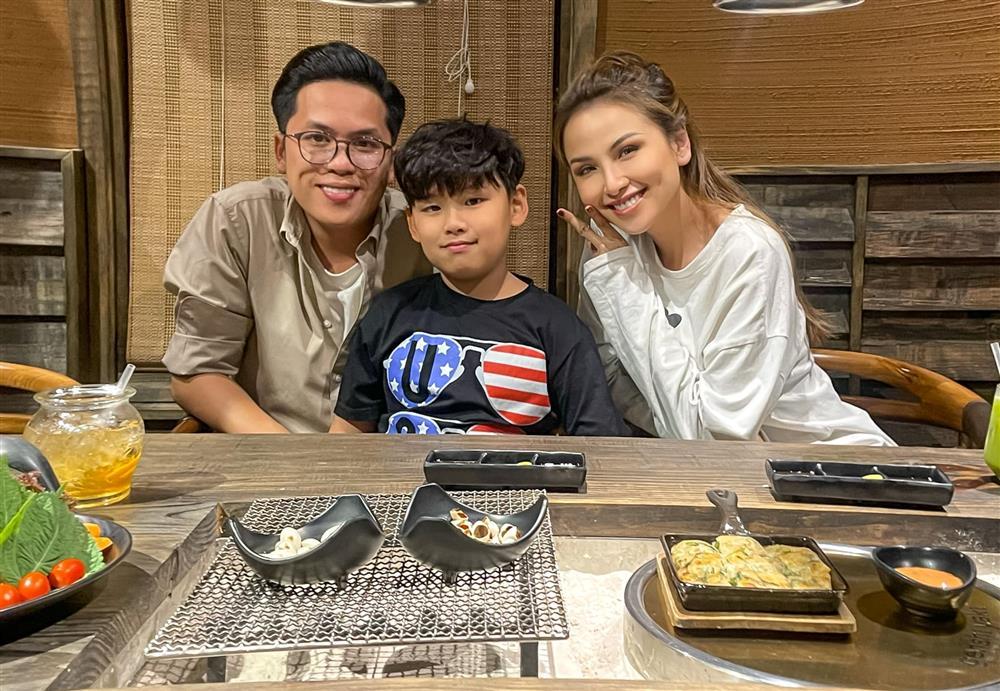 Diễm Hương rạng rỡ bên Quang Huy giữa tin đồn hôn nhân-5