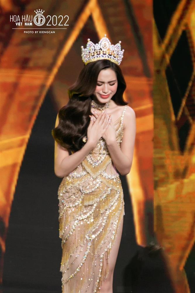 Đỗ Thị Hà giải thích màn phát biểu đẫm lệ tại Hoa hậu Việt Nam 2022-3