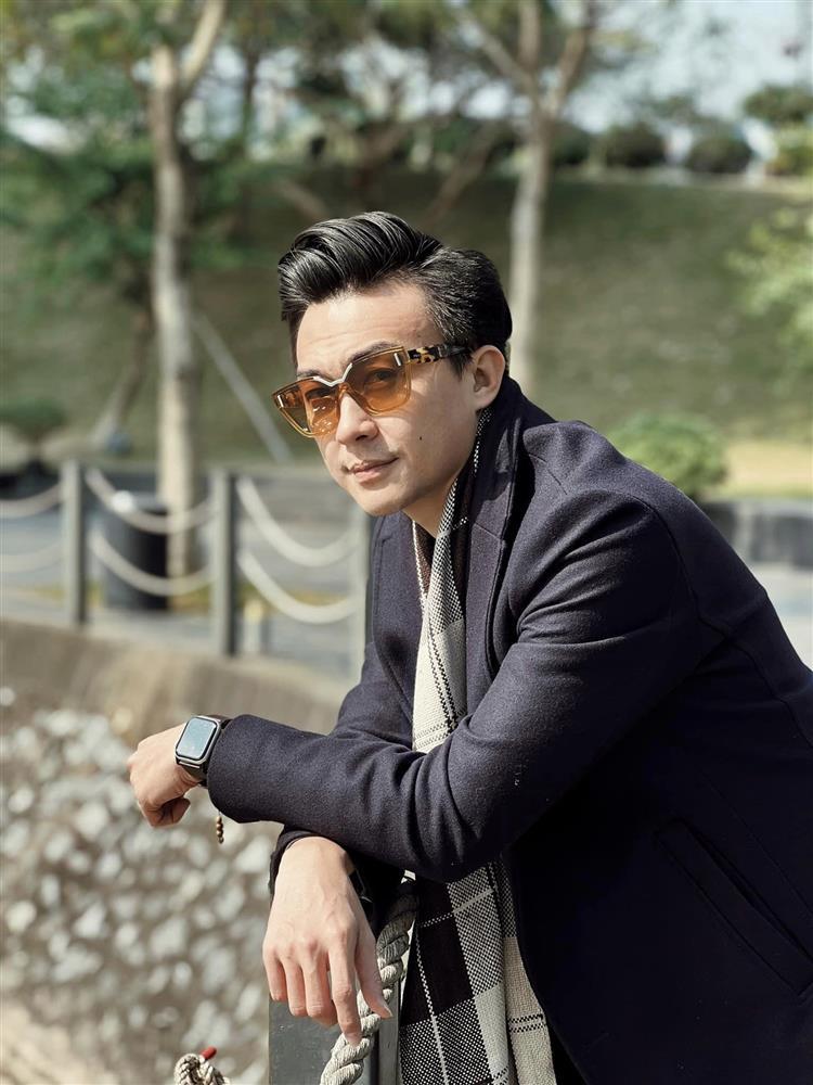 Vợ chồng Lê Âu Ngân Anh chụp ảnh cho nhau, hú hồn cái kết-2