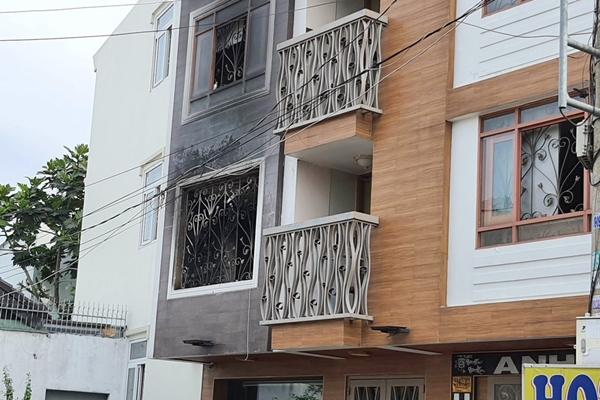 Người đàn ông ở TP.HCM chết cháy bất thường trong khách sạn-1