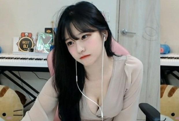 Ác mộng của những cô gái làm streamer ở Hàn Quốc-1