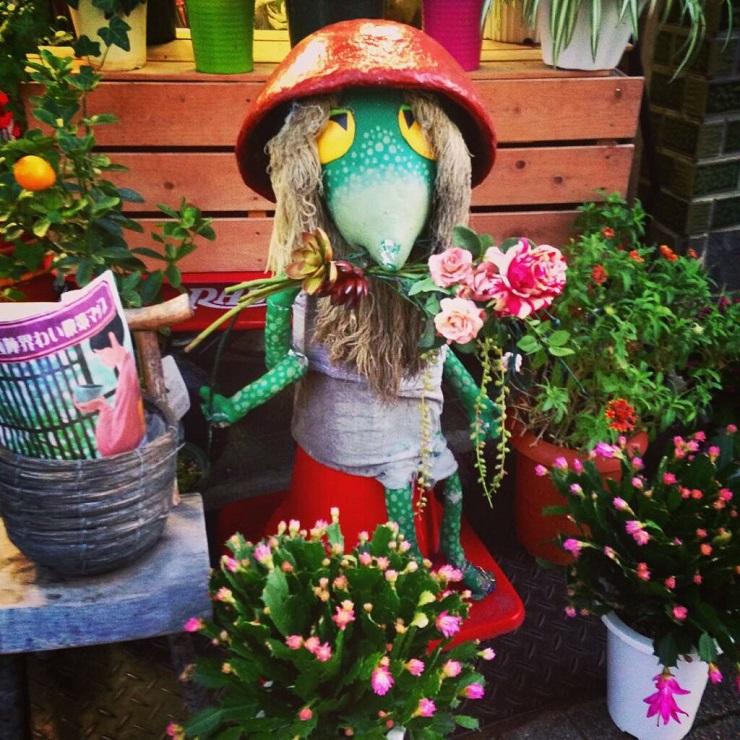 Khu phố Bách quỷ dạ hành, nơi con người sống chung với yêu quái-1