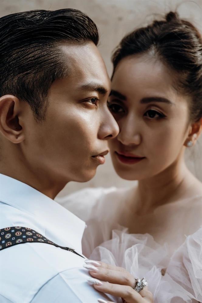 Khánh Thi bật khóc: Không có đám cưới chắc sẽ không buồn-3