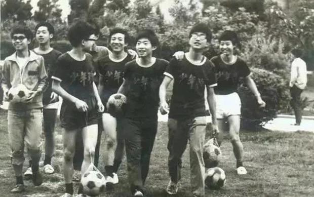 Những thiên tài thần đồng Trung Quốc: Người tâm thần, người xuất gia-1