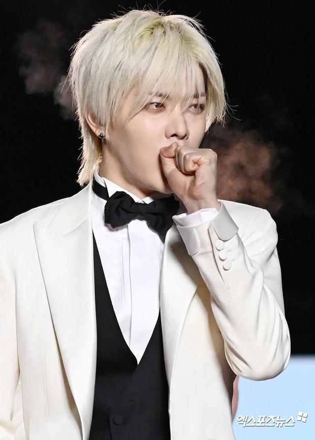 Dàn idol Kpop mặc hở bạo ở lễ trao giải SBS giữa cái lạnh âm độ-11