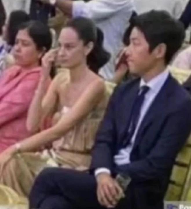 Rộ tin bạn gái mới người Anh của Song Joong Ki mang thai-5