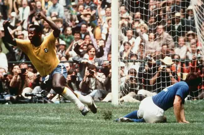 Những tranh cãi trong sự nghiệp của Vua bóng đá Pele-1