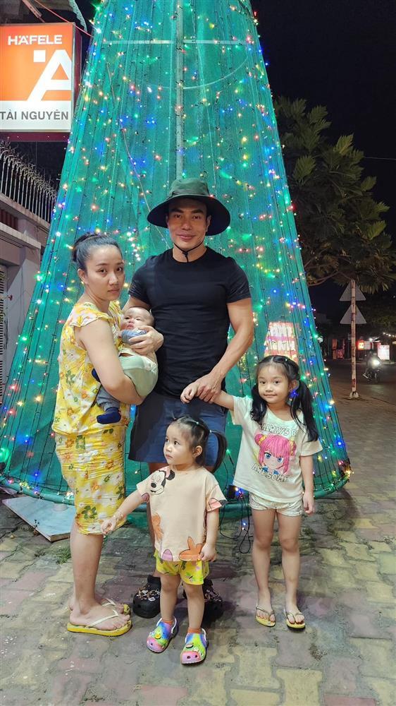 Lê Dương Bảo Lâm bức xúc vì ảnh Noel thấy ghê lại được nhiều like-4