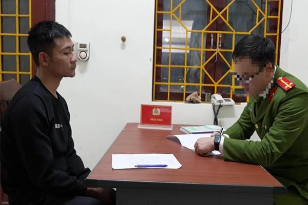 Lừa bạn trai vào khách sạn, thanh niên chiếm đoạt xe máy, điện thoại-1