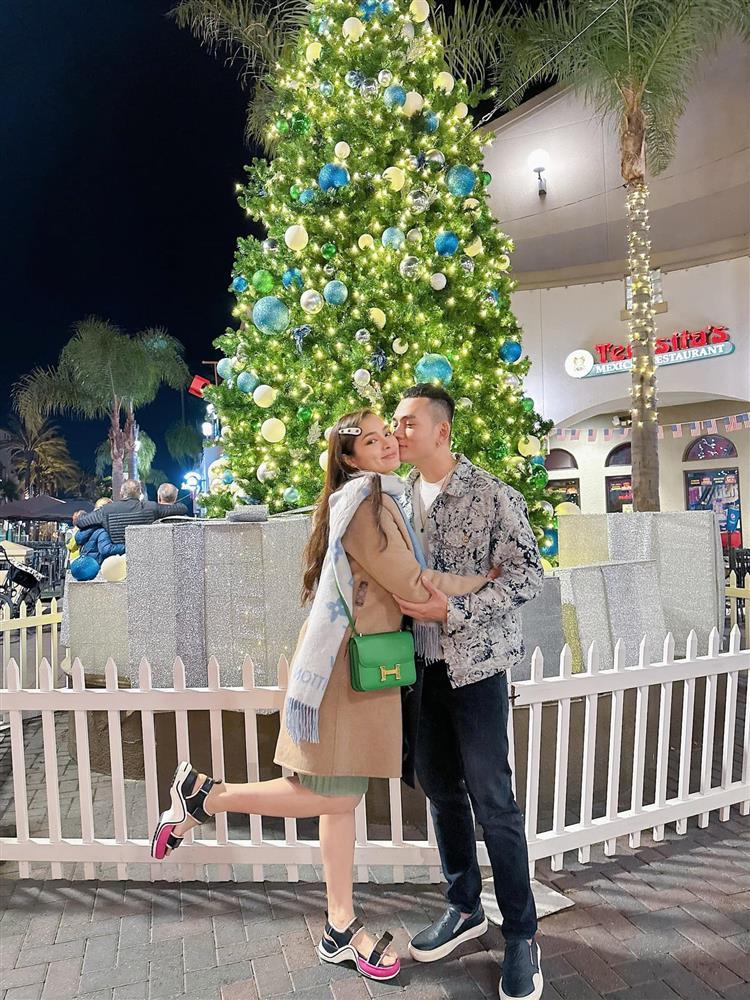 Tin showbiz Việt ngày 26/12: Hari Won tác động vật lý Trấn Thành-7