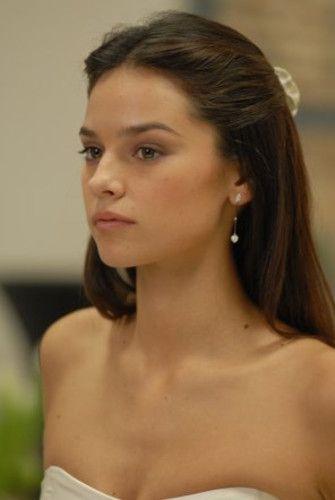 Cận cảnh nhan sắc bạn gái người Anh của Song Joong Ki-8