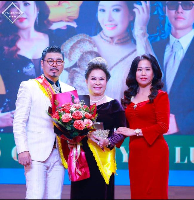 Quảng Ninh xác minh đêm vinh danh nhà thơ thế giới Tống Thu Ngân-3