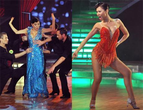 Những màn quăng đồ táo bạo của sao Việt trên sân khấu-4