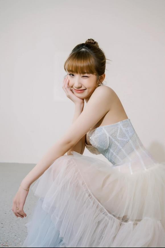 Dàn hot girl chốt đơn làm dâu nhà giàu khi tròn 18 tuổi-1