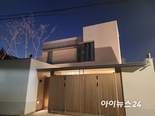 Song Joong Ki ly hôn Song Hye Kyo: Sự nghiệp đột phá, tài chính thăng hoa-11