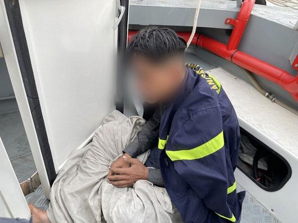 Hành động lạ của nam thanh niên nhảy cầu Sài Gòn tự sát-3