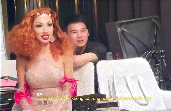 Hoa hậu Thùy Tiên gây sốt khi bán đồ ăn đêm, chạy xe ôm công nghệ-4