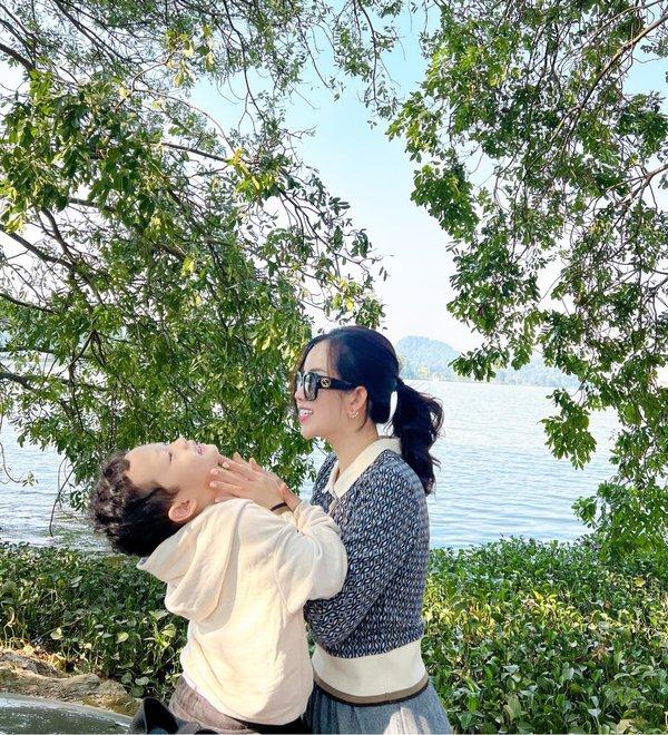 Làm mẹ đơn thân, Ly Kute có cách dạy con nhiều người phải nể-1