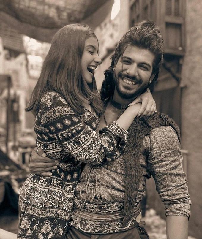 Diễn viên Ấn Độ 20 tuổi đột ngột qua đời, bạn trai vướng nghi vấn-2