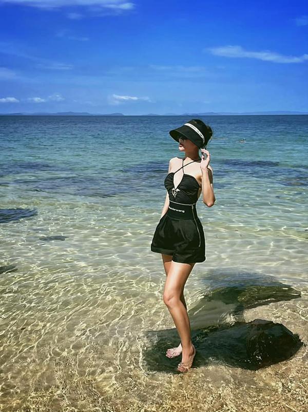 MC Minh Hà nghỉ việc sau 10 năm ở VTV và hiện tại ra sao?-11