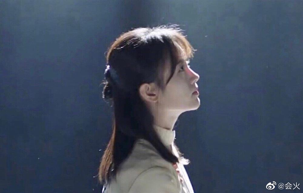 Sống mũi phát sáng liệu có phải bằng chứng dao kéo khó chối cãi?-5