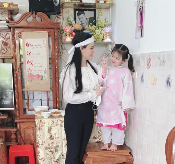 Sau 2 năm Vân Quang Long mất, vợ thứ hai và con gái giờ thế nào?-3