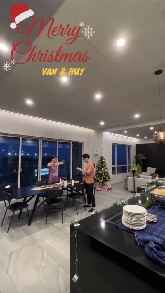 Tổ ấm rộng 150m2 của Ngô Thanh Vân và Huy Trần-2