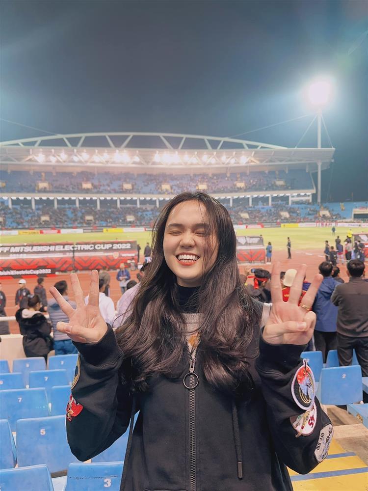 Vợ Đỗ Duy Mạnh lộ ảnh xuề xòa, khác hẳn hình trên mạng-4