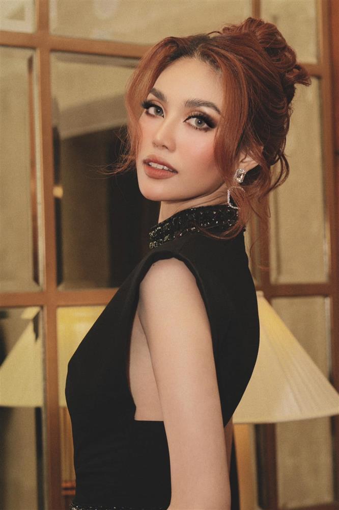 Bất ngờ nhan sắc Lan Khuê giữa dàn mỹ nhân trẻ đẹp-3