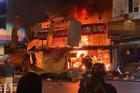 Vì sao có tiếng nổ lớn khi cháy tiệm sửa xe ở Hà Nội?