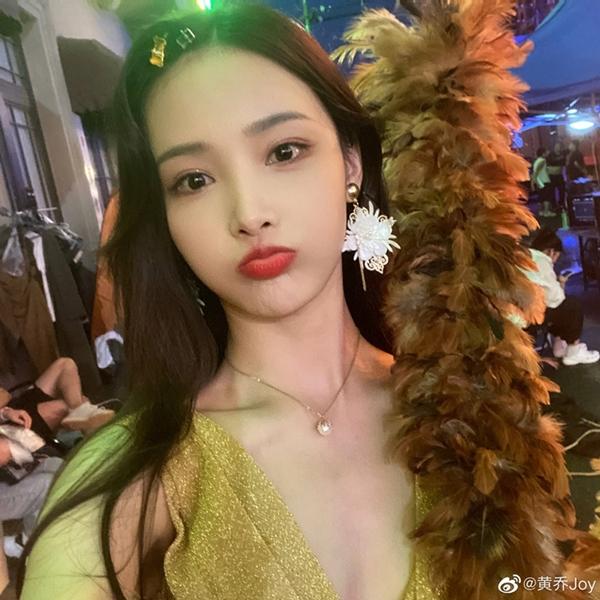 Cô giáo đẹp như tiên khiến sao Thiếu lâm tự mê mẩn là ai?-5