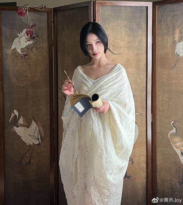 Cô giáo đẹp như tiên khiến sao Thiếu lâm tự mê mẩn là ai?-9