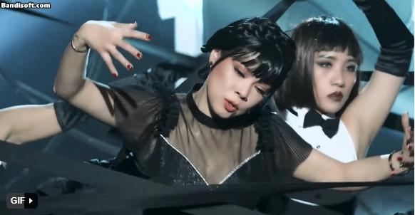 Thanh Thảo cover Bên Trên Tầng Lầu, làm MV như nồi lẩu thập cẩm-2