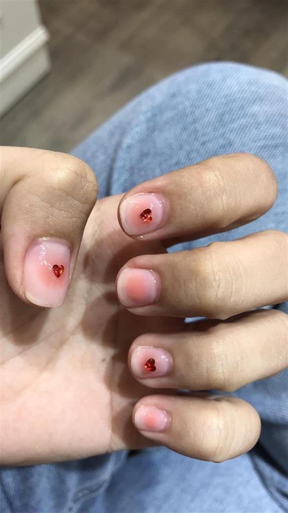Làm bộ nail sương sương, cô gái hết hồn khi nghe báo giá-2